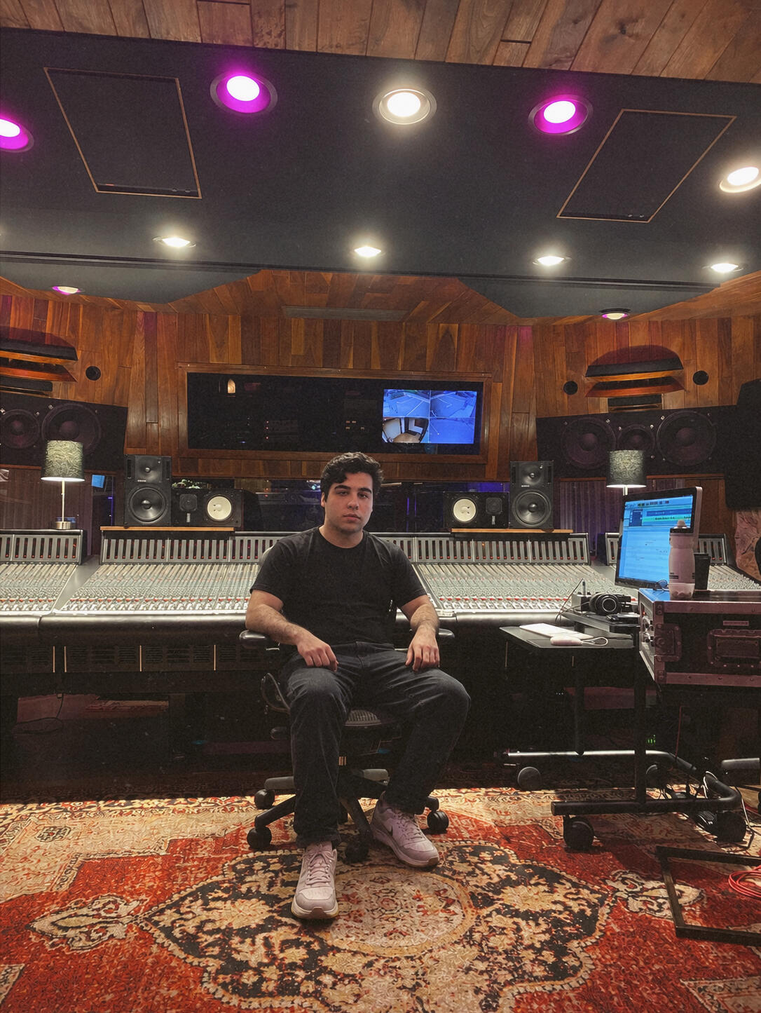 AZ_StudioB